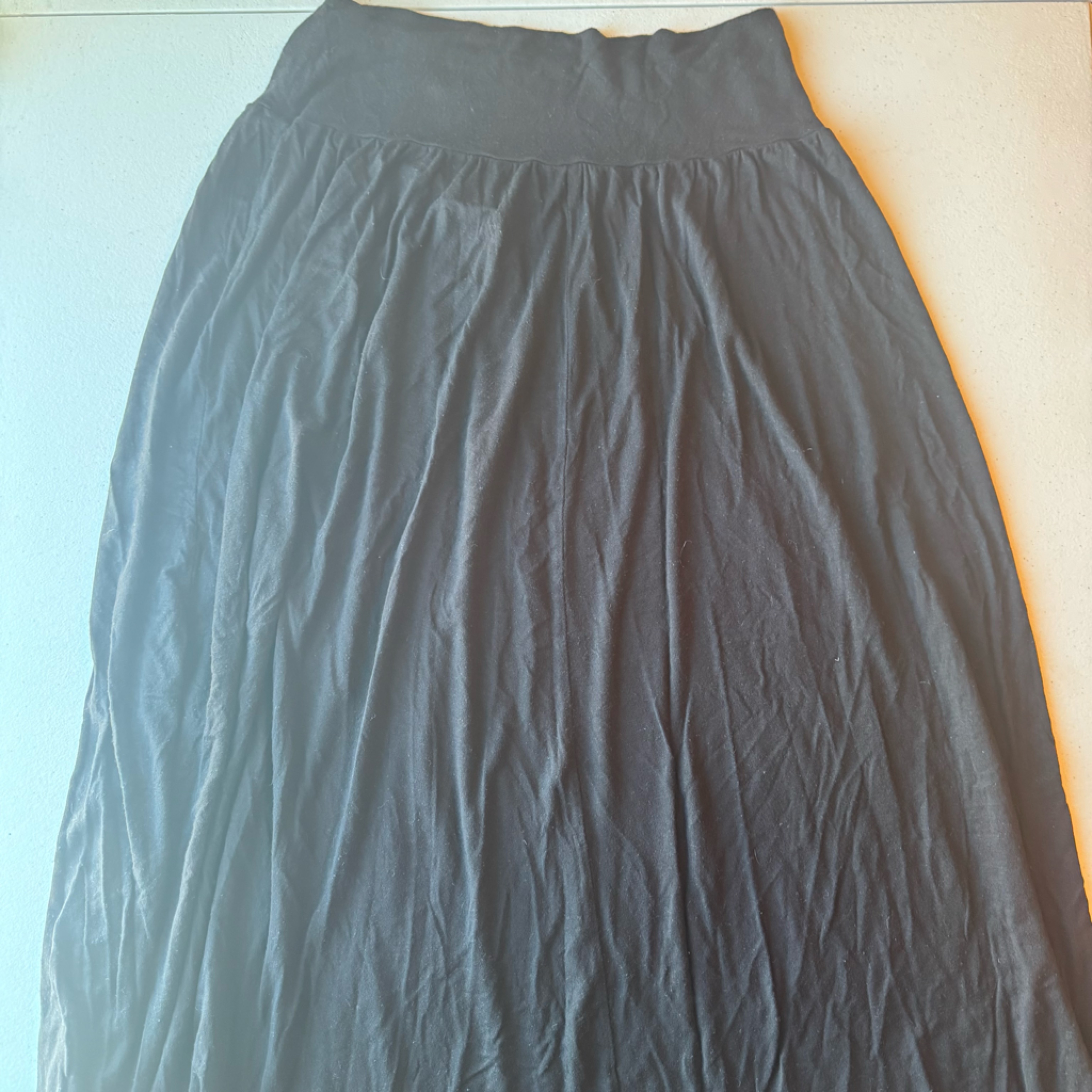 Agb Women's Black Midi Skirt | 2x